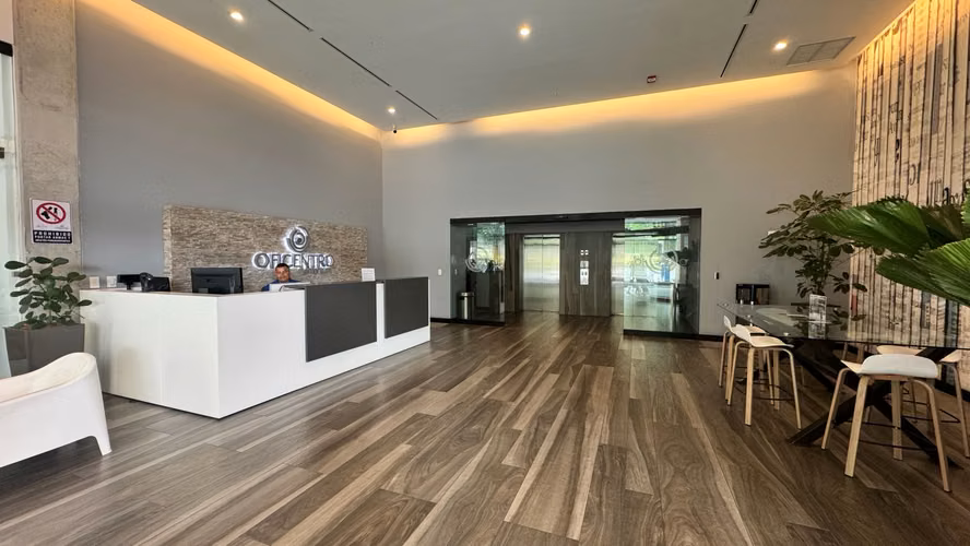Venta/Alquiler de oficinas en Momentum Pinares, Curridabat (AD) - Imagen 19