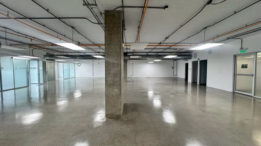 Venta/Alquiler de oficinas en Momentum Pinares, Curridabat (AD) - Imagen 7