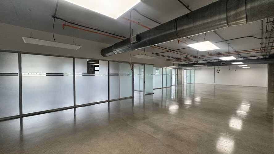 Venta/Alquiler de oficinas en Momentum Pinares, Curridabat (AD) - Imagen 8