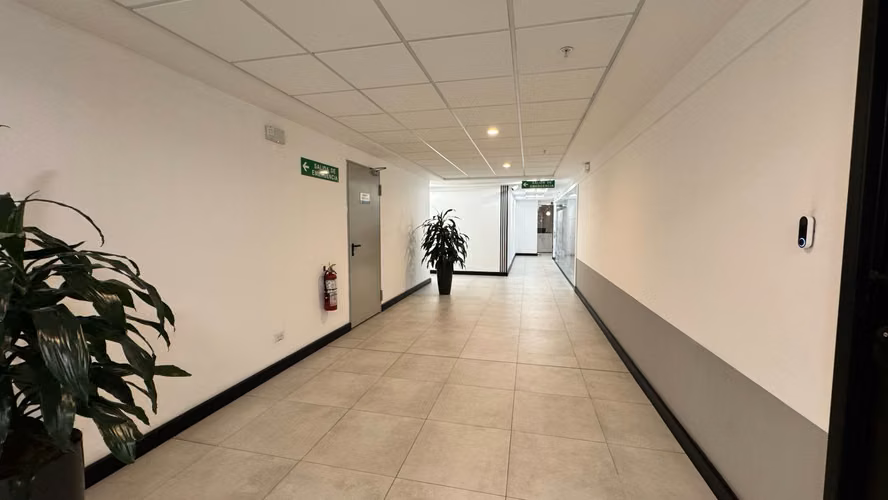 Venta/Alquiler de oficinas en Momentum Pinares, Curridabat (AD) - Imagen 15