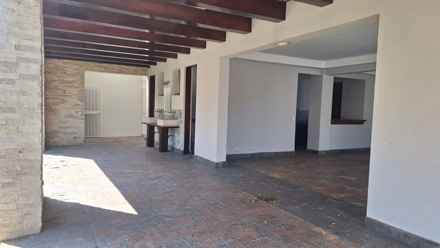 Residencial Manantiales, Belén, Heredia
