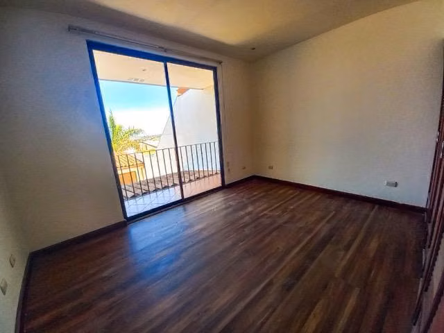 SE VENDE AMPLIA CASA EN ROHRMOSER $320000 REBAJADA - Imagen 11