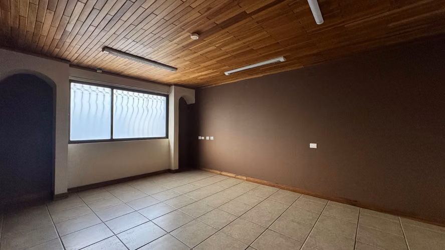 Venta edificio comercial de 3 pisos, Plaza Víquez, San José (AD) - Imagen 4