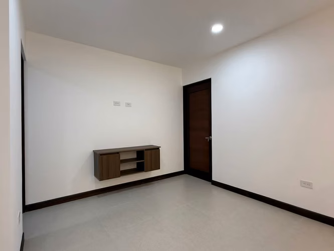 3005 / Casa / NUEVA / venta / Concepción / Moderna / Terraza / Espaciosa - Imagen 8