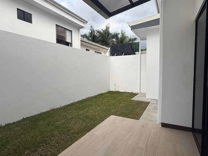 3005 / Casa / NUEVA / venta / Concepción / Moderna / Terraza / Espaciosa - Imagen 11