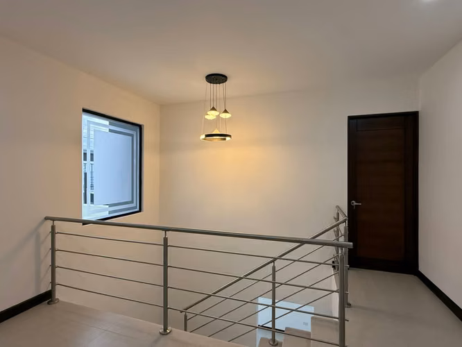 3005 / Casa / NUEVA / venta / Concepción / Moderna / Terraza / Espaciosa - Imagen 2