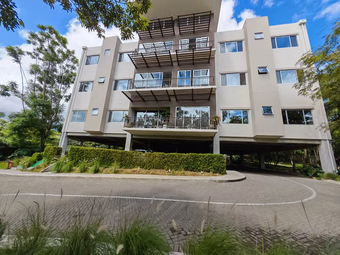 ALQUILER DE APARTAMENTO CON LINEA BLANCA EN LA PACO, ESCAZÚ