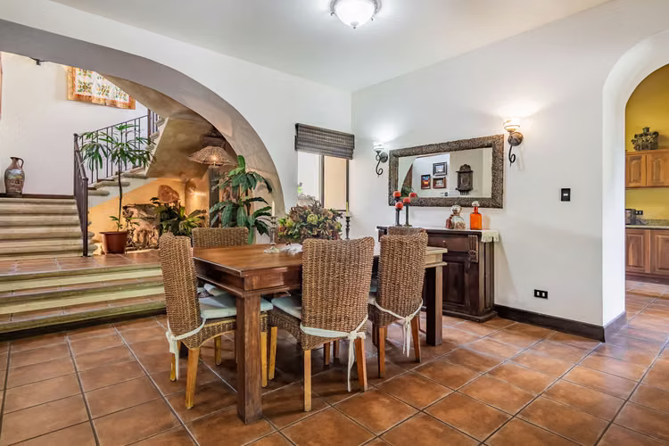Casa Toscana, Santa Ana-VH