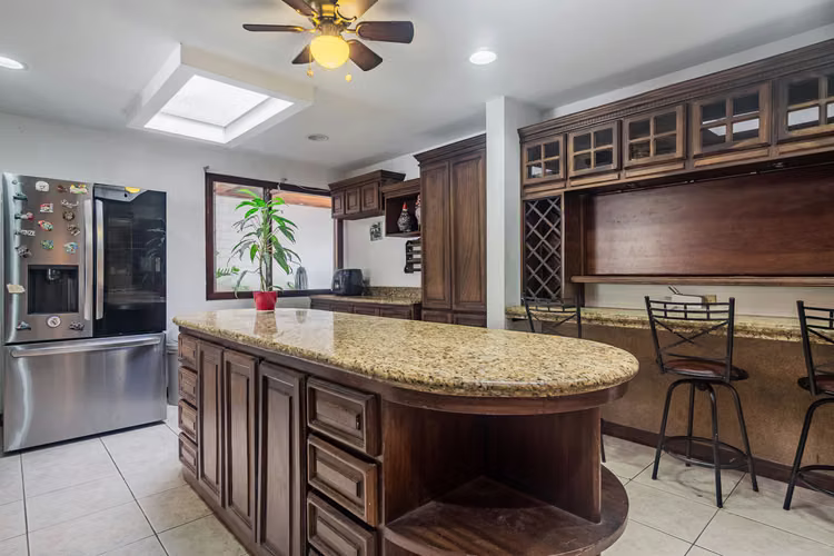 Se Vende –Casa con Vista al Campo de Golf en Ciudad Cariari, Heredia–VH