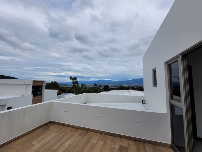 En venta casa en condominio en San Antonio de Escazú