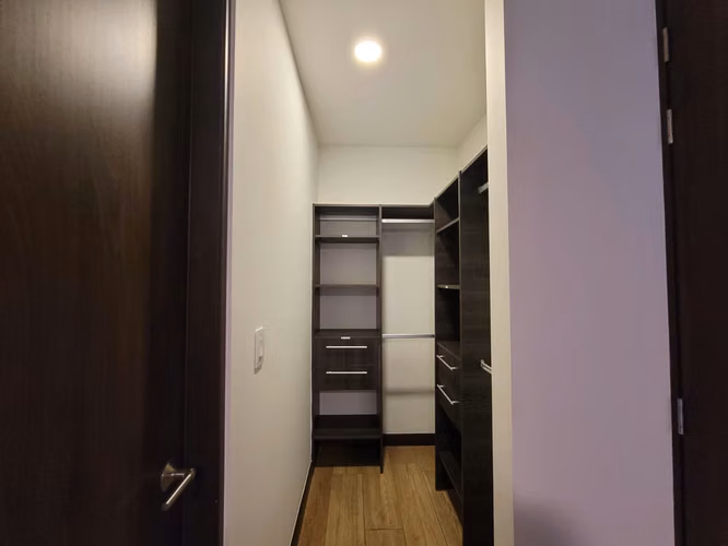 En venta casa en condominio en San Antonio de Escazú