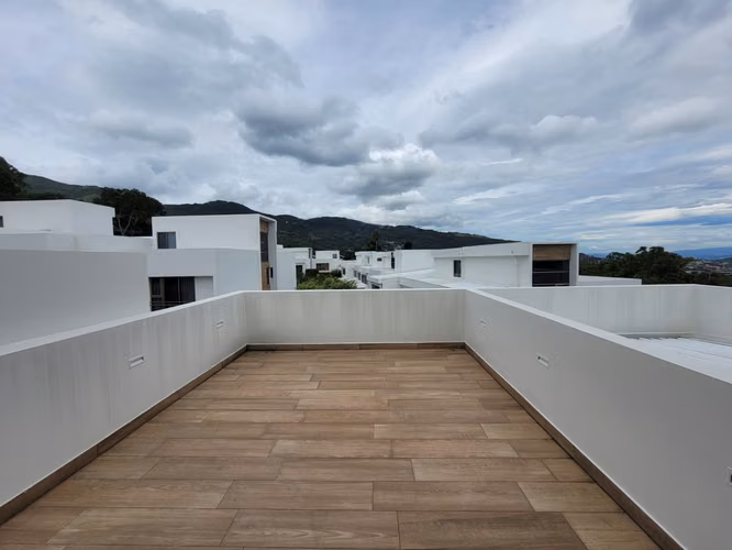 En venta casa en condominio en San Antonio de Escazú