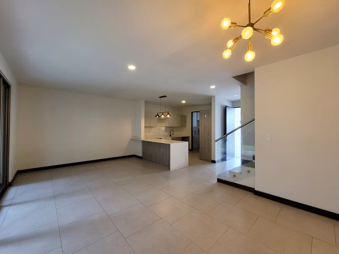 En venta casa en condominio en San Antonio de Escazú