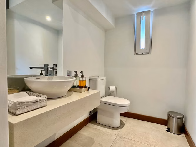 Venta casa contemporánea con patio amplio , Guachipelin, Escazú (FAU) - Imagen 8