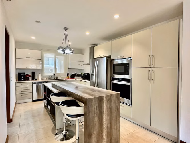 Venta casa contemporánea con patio amplio , Guachipelin, Escazú (FAU) - Imagen 2