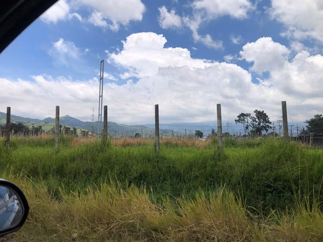 TERRENO INDUSTRIAL Y COMERCIAL CARTAGO 128.400m2