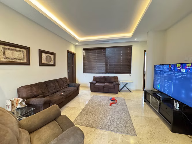 Se vende Casa de lujo en Valle del Sol, Pozos, Santa Ana (AD).