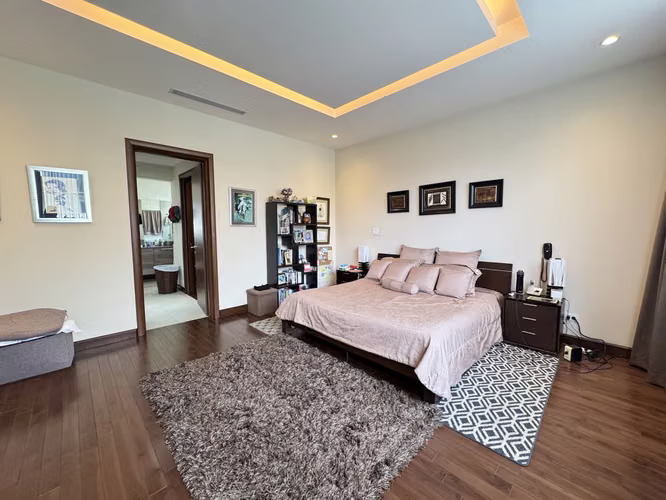 Se vende Casa de lujo en Valle del Sol, Pozos, Santa Ana (AD).