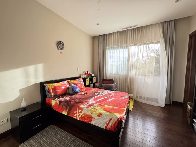 Se vende Casa de lujo en Valle del Sol, Pozos, Santa Ana (AD).