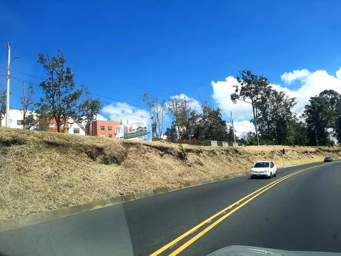 HEREDIA STO. DOMINGO AMPLIO LOTE DE 3.400 M2 USO MIXTO. MP 25-129