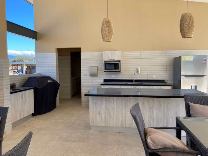 Preventa de casa en condominio en Alajuela