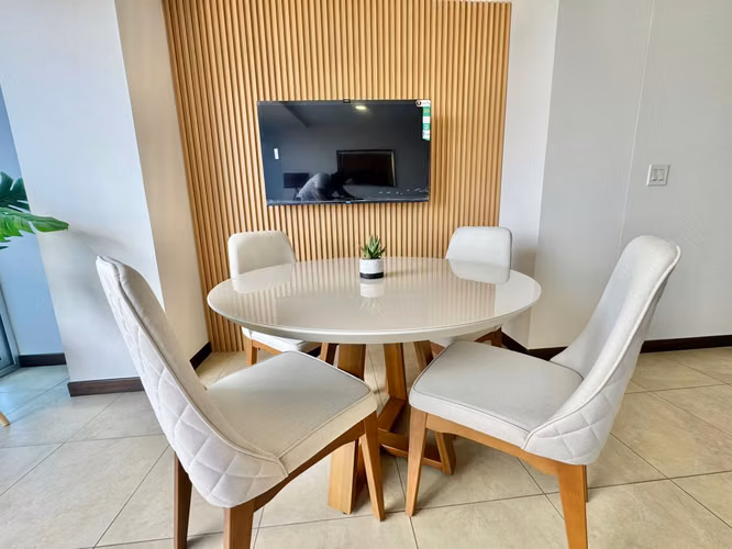 Apartamento amueblado con excelentes vistas en Paseo Colón - Imagen 5