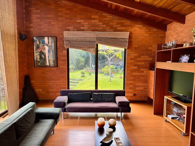Viví en grande, viví en Escazú . Residencia de lujo en exclusivo condominio