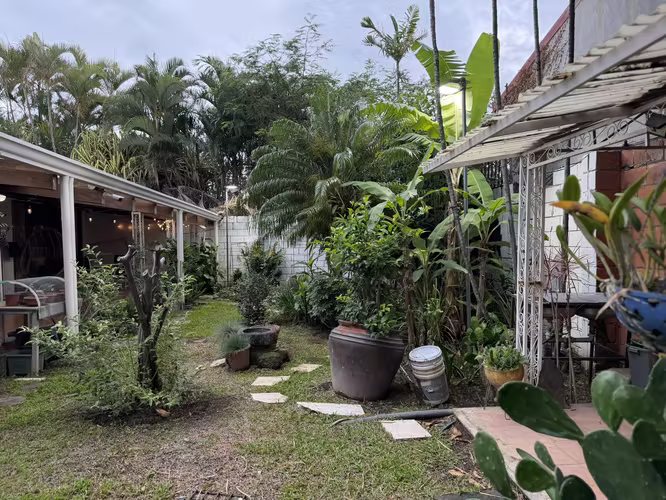Linda propiedad en venta en Laureles Escazú