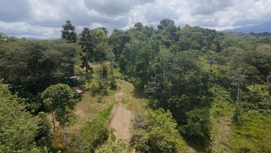 Propiedad estratégica sobre ruta 32