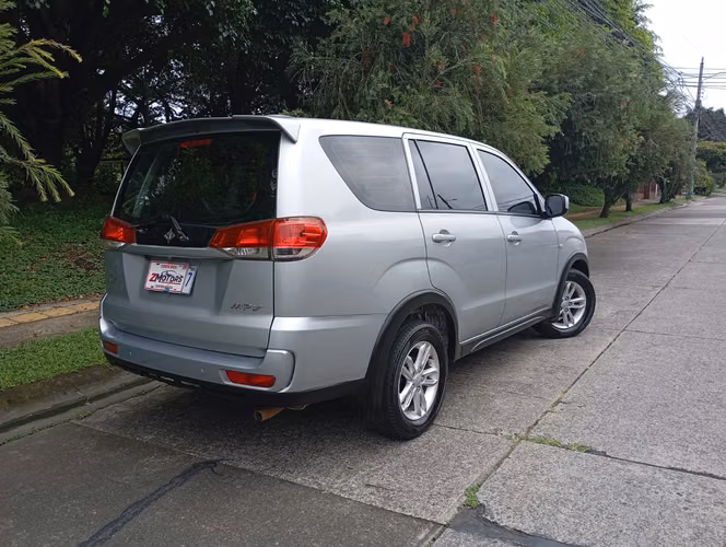 MITSUBISHI ZINGER Z7 2018