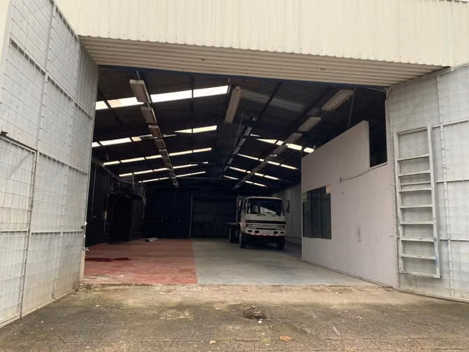 VENTA PROPIEDAD CON 2 BODEGAS 350M2, BELÉN, HEREDIA 1500M2