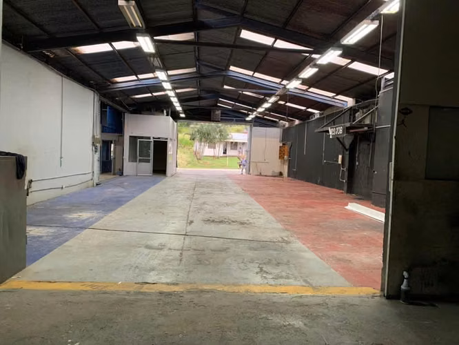 VENTA PROPIEDAD CON 2 BODEGAS 350M2, BELÉN, HEREDIA 1500M2