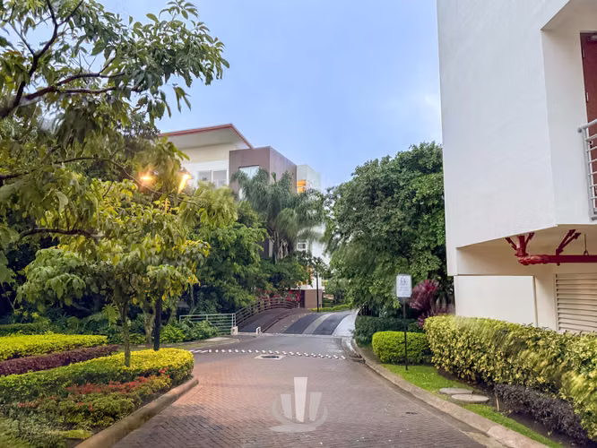Venta de Apartamento – Distrito 4, Edificio 2, Piso 2