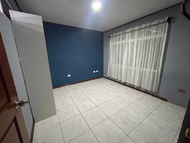 Se alquila estudio Ejecutivo en Desamparados. - Imagen 17