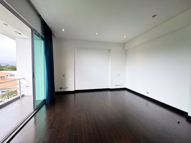 ALQUILER/VENTA DE CASA EN ESCAZÚ - Imagen 14