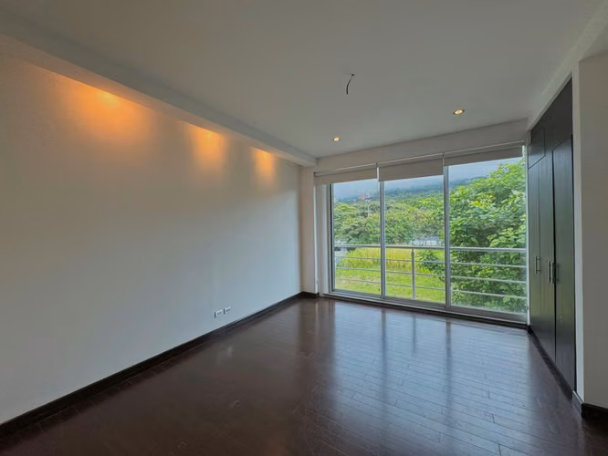ALQUILER/VENTA DE CASA EN ESCAZÚ - Imagen 7
