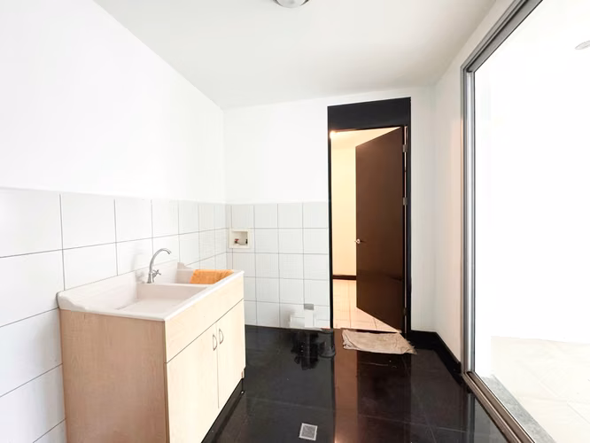 ALQUILER/VENTA DE CASA EN ESCAZÚ - Imagen 4