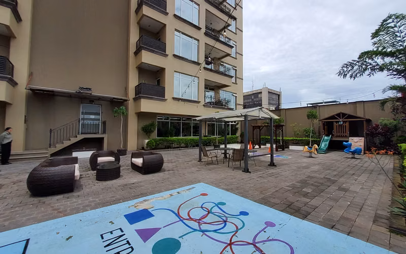 Apartamento en alquiler piso 9 sin muebles - Torre en Sabana Sur - Imagen 13