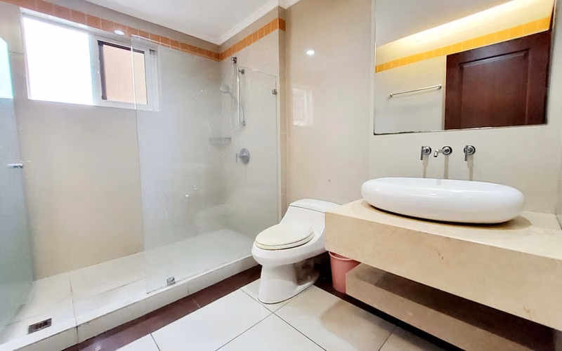 Apartamento en alquiler piso 9 sin muebles - Torre en Sabana Sur - Imagen 12