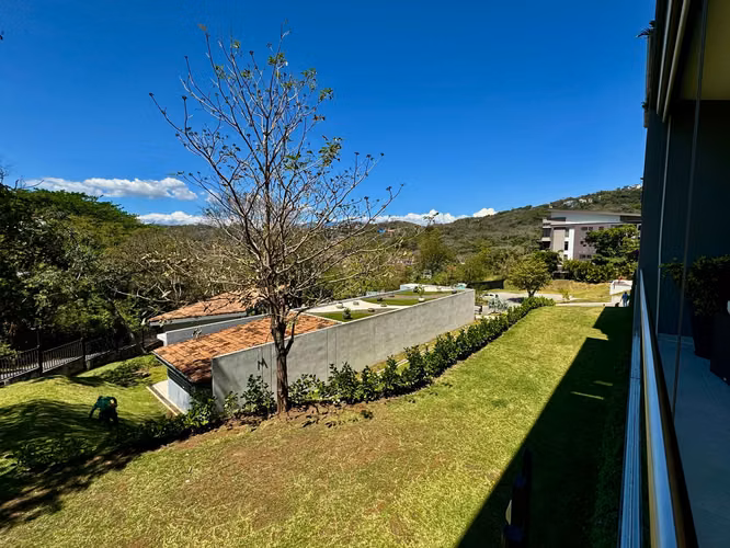 Venta de apartamento - Tu refugio moderno en Lomas del Valle - Imagen 8