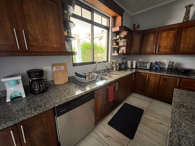 Venta de casa en condominio en Playa Bejuco, 5864