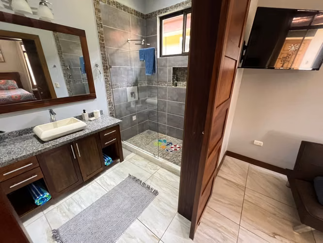 Venta de casa en condominio en Playa Bejuco, 5864