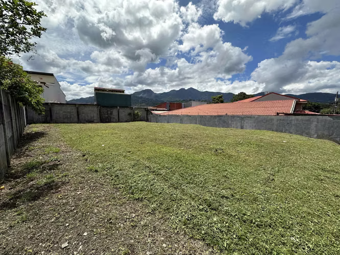 471m2 lot in Altos del Horizonte