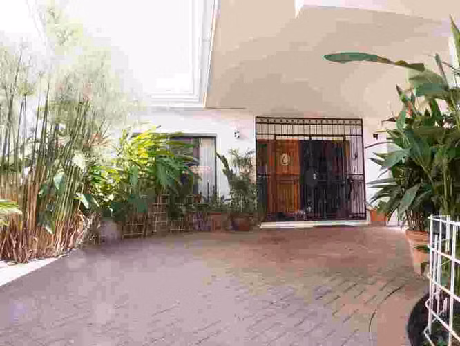 Se Vende Casa de una planta con carácter en Residencial Los Laureles, Escazú – sin cuota de condominio  ID24757 - Imagen 2