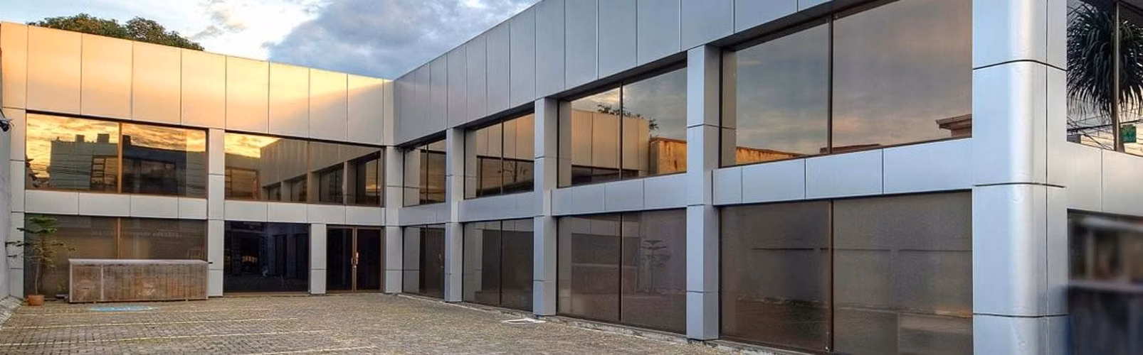 Edificio en alquiler en Sabana Sur