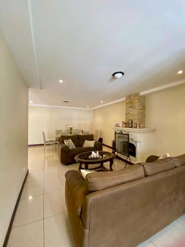 Venta de casa amplia, en Santo Domingo. 5870 - Imagen 4