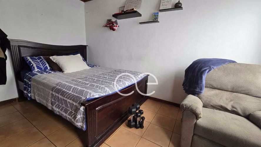 AE ARQUITECTURA | VENTA DE CASA GUAYABOS CURRIDABAT AE 1241