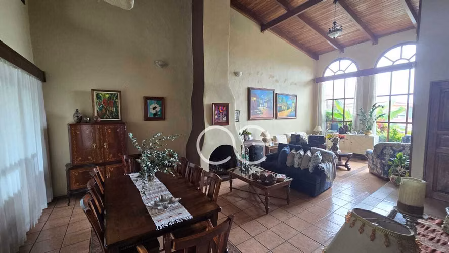AE ARQUITECTURA | VENTA DE CASA GUAYABOS CURRIDABAT AE 1241