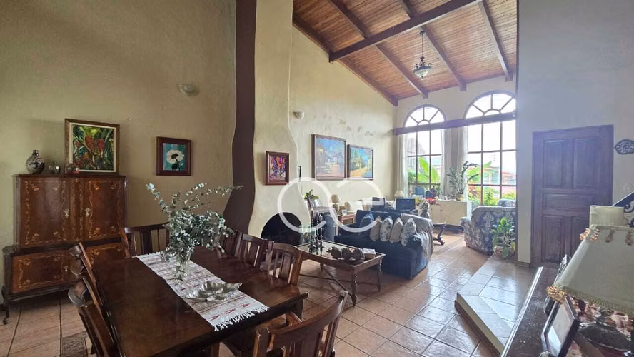 AE ARQUITECTURA | VENTA DE CASA GUAYABOS CURRIDABAT AE 1241