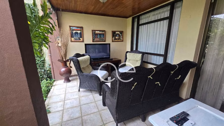 AE ARQUITECTURA | VENTA DE CASA GUAYABOS CURRIDABAT AE 1241